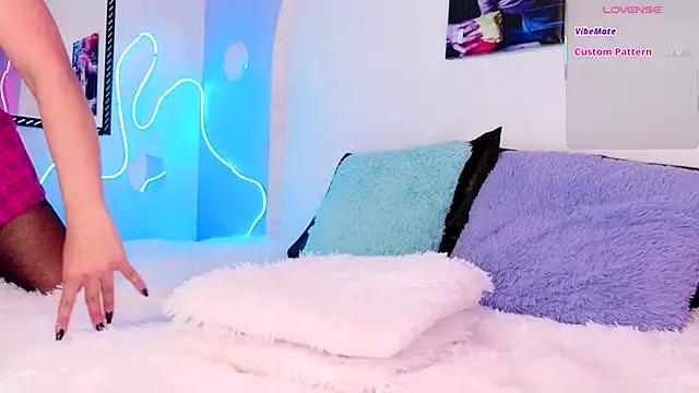 Snapshot of Dannyhot_ chatting on 6, 10, 2025 Dannyhot online show from 6, 10, 2025