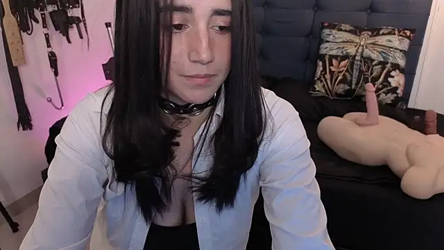 elowen halley1 online show from 14, 9, 2025