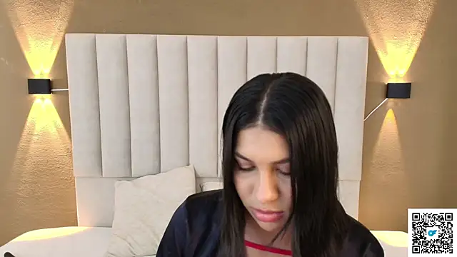 Snapshot of goddess_saori_ chatting on 8, 10, 2025 goddess saori  online show from 8, 10, 2025