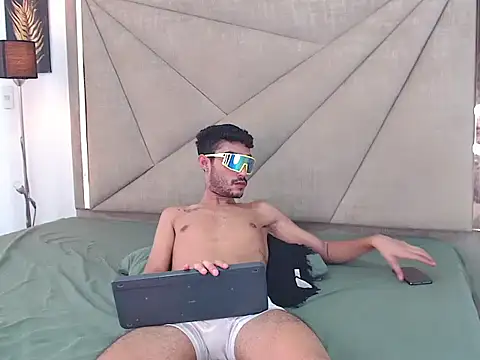 Valentin Rizzi online show from 19, 9, 2025