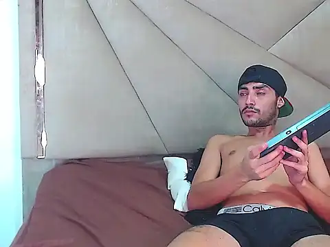 Valentin Rizzi online show from 24, 9, 2025