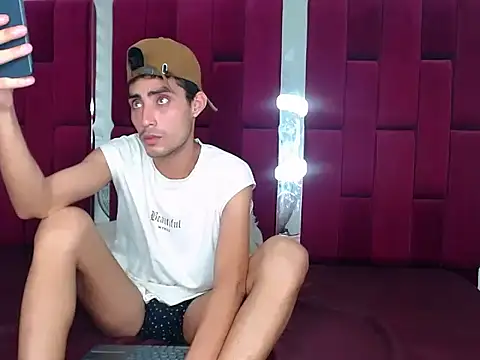 Valentin Rizzi online show from 5, 10, 2025