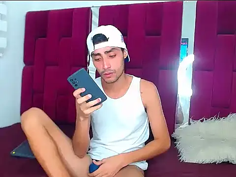 Valentin Rizzi online show from 9, 10, 2025