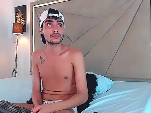 Valentin Rizzi online show from 10, 10, 2025