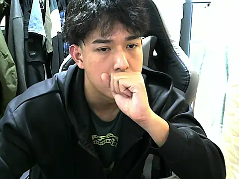 Snapshot of hunterXhan chatting on 9, 2, 2026 hunterXhan online show from 9, 2, 2026