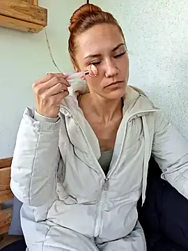 SlimBellaa online show from 25, 9, 2025