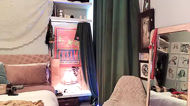 Snapshot of Sirenlucy chatting on 20, 11, 2025 Sirenlucy online show from 20, 11, 2025