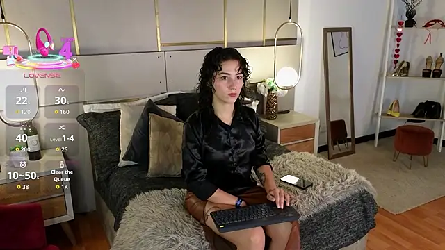 Lina Montclair online show from 20, 3, 2026