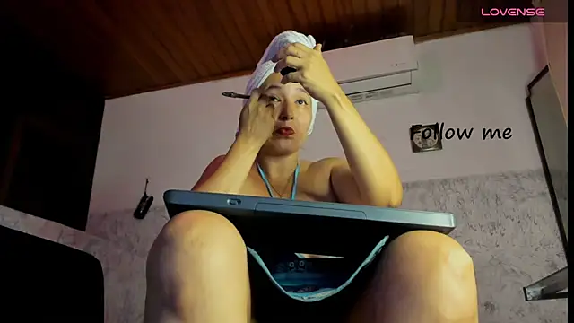 Snapshot of marly_charm_ chatting on 16, 2, 2026 marly charm online show from 16, 2, 2026