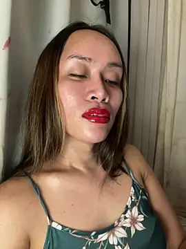 RomanticPearlTS online show from 9, 7, 2026
