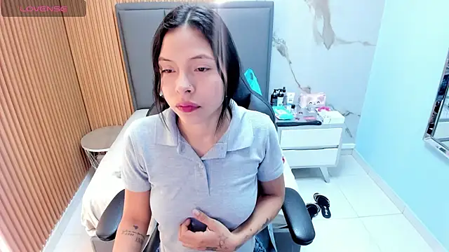 Isisleroy1 online show from 17, 10, 2025