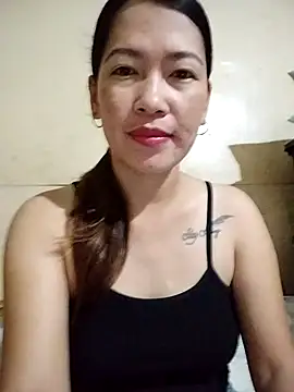 wildxxxGia online show from 8, 2, 2026