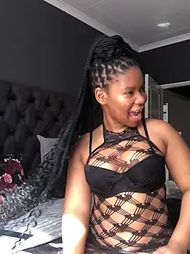 Snapshot of Thick_Shawtyy chatting on 5, 10, 2025 Thick Shawtyy online show from 5, 10, 2025