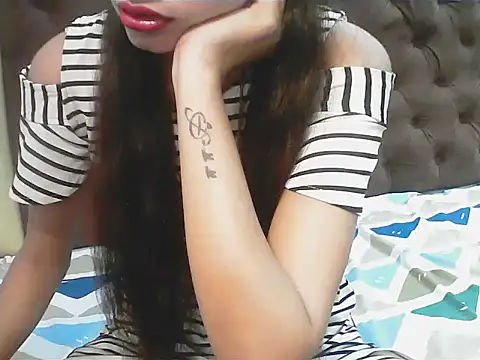 Snapshot of elize__ chatting on 9, 9, 2025 elize online show from 9, 9, 2025