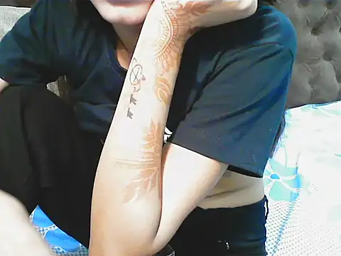 Snapshot of elize__ chatting on 23, 9, 2025 elize online show from 23, 9, 2025