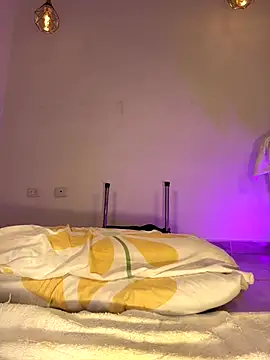 Snapshot of hade_rosse chatting on 18, 10, 2025 hade rosse online show from 18, 10, 2025
