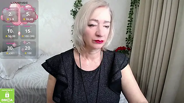 hunters woman online show from 7, 11, 2025