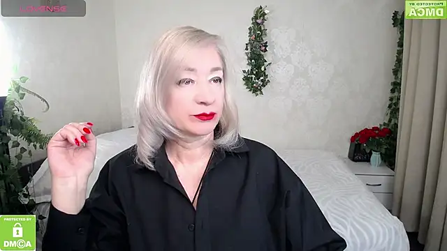 hunters woman online show from 29, 3, 2026