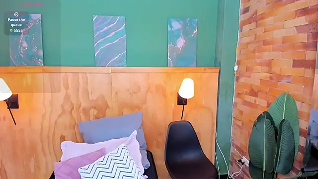 milavega  online show from 13, 3, 2026