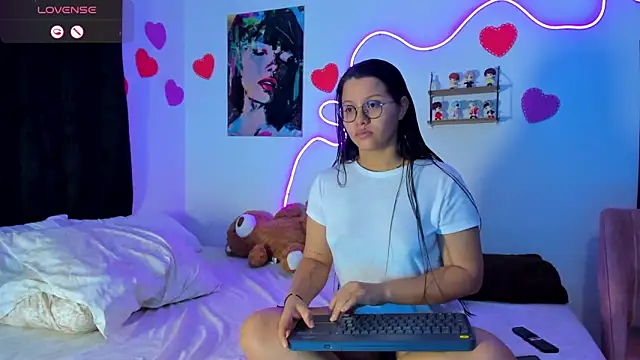 Dilan and Mia online show from 11, 4, 2026