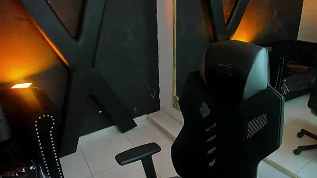 Maxxxine1 online show from 27, 9, 2025