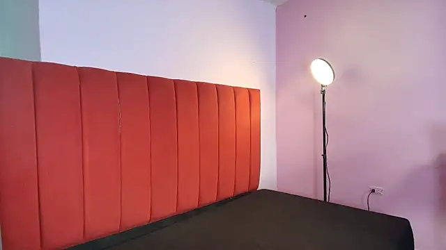 Bunny Petit online show from 26, 9, 2025