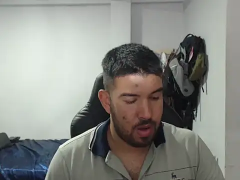 Snapshot of Axel11113 chatting on 16, 9, 2025 Axel11113 online show from 16, 9, 2025