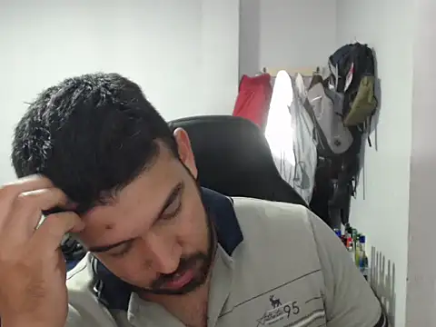 Snapshot of Axel11113 chatting on 3, 10, 2025 Axel11113 online show from 3, 10, 2025