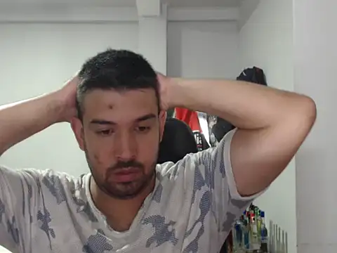 Snapshot of Axel11113 chatting on 5, 11, 2025 Axel11113 online show from 5, 11, 2025