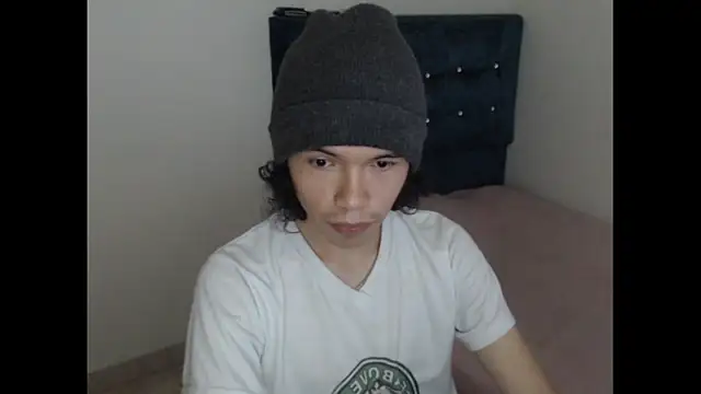 Xoxo Smiles online show from 20, 9, 2025