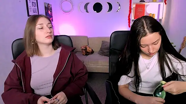 eva smiith  online show from 7, 4, 2026