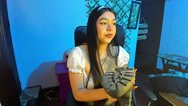 Keyla Cutte online show from 17, 10, 2025