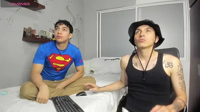 Snapshot of Noxx_starkK chatting on 11, 10, 2025 Noxx starkK online show from 11, 10, 2025