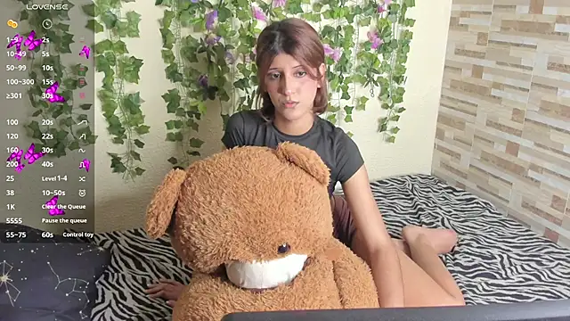 Amy Moonlight online show from 18, 12, 2025