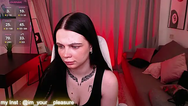 Michela Fruet online show from 18, 2, 2026