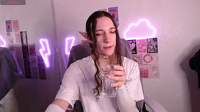 SilverMuse online show from 12, 2, 2026