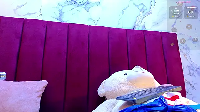 Snapshot of PrincePoppy chatting on 6, 2, 2026 PrincePoppy online show from 6, 2, 2026