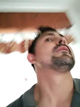 Bradd 32 online show from 24, 10, 2025