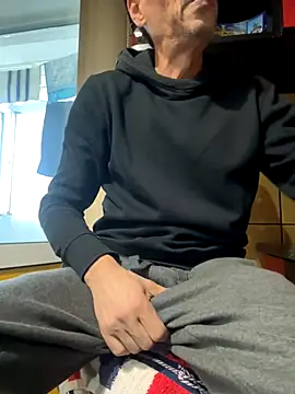 adiluci1 online show from 5, 10, 2025