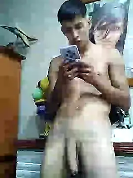 Snapshot of frankitocam4 chatting on 1, 2, 2026 frankitocam4 online show from 1, 2, 2026