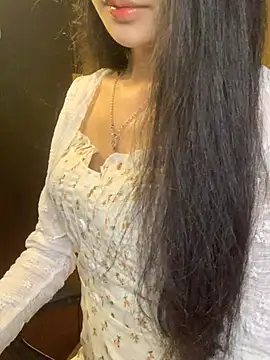 Nhinhi18 online show from 13, 4, 2026