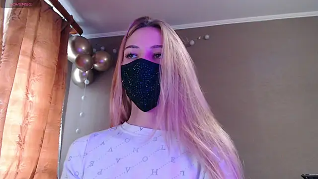 Iris lave online show from 4, 11, 2025