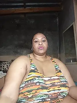 Snapshot of Moretl chatting on 8, 7, 2026 Moretl online show from 8, 7, 2026