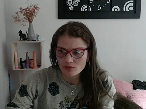 Camila-ventura online show from 11, 11, 2025