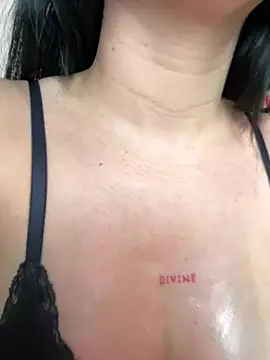 lucy grey25 online show from 1, 4, 2026