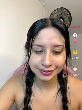 Snapshot of lucy_grey25 chatting on 9, 5, 2026 lucy grey25 online show from 9, 5, 2026