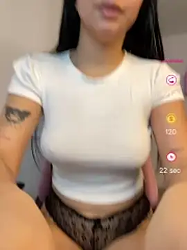Snapshot of lucy_grey25 chatting on 23, 5, 2026 lucy grey25 online show from 23, 5, 2026