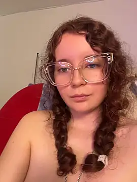 Snapshot of Sharon_Black chatting on 18, 4, 2026 Sharon Black online show from 18, 4, 2026