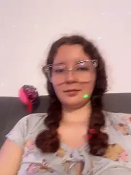 Snapshot of Sharon_Black chatting on 24, 4, 2026 Sharon Black online show from 24, 4, 2026