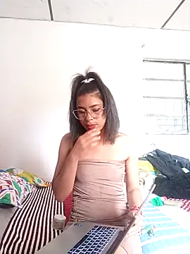 Snapshot of Tendercouple1 chatting on 2, 4, 2026 Tendercouple1 online show from 2, 4, 2026